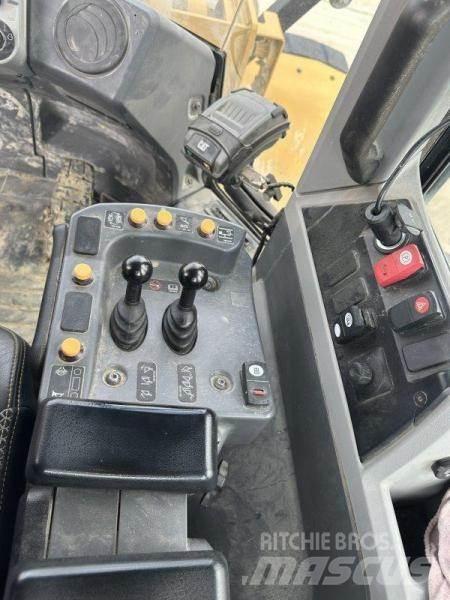 CAT 966M XE Φορτωτές με λάστιχα (Τροχοφόροι)