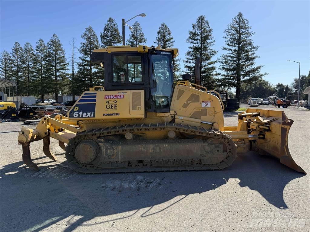 Komatsu D61EXi-24 Μπουλντόζες με ερπύστριες