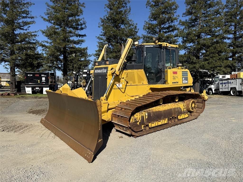 Komatsu D65PX-18 Μπουλντόζες με ερπύστριες
