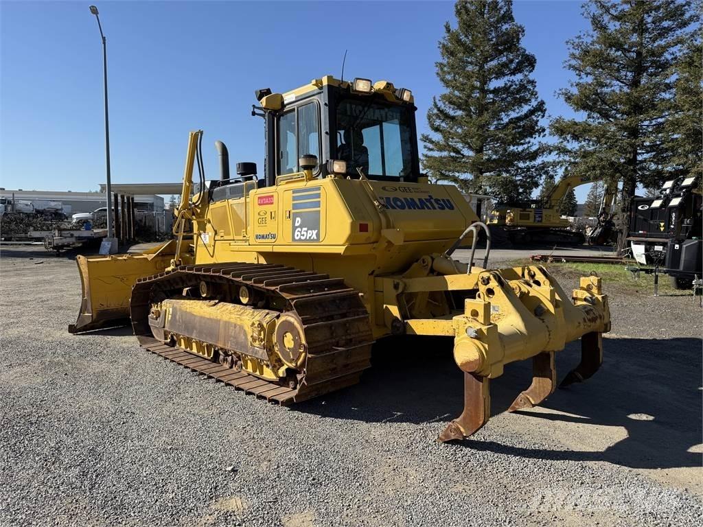 Komatsu D65PX-18 Μπουλντόζες με ερπύστριες