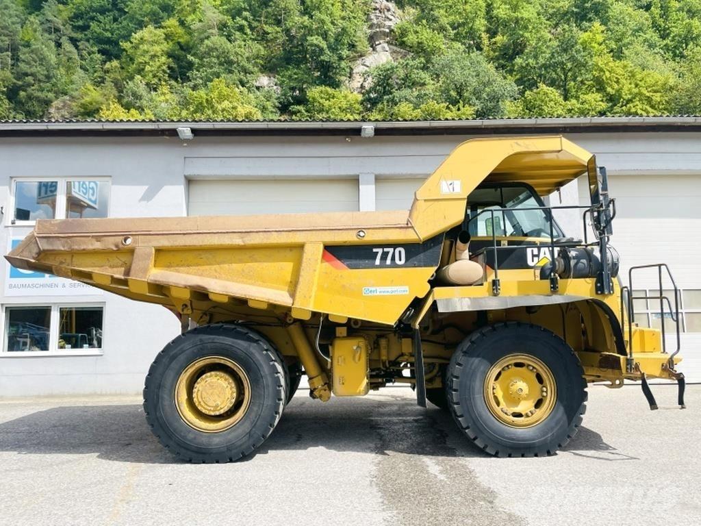 CAT 770 Σπαστό Dump Truck ADT