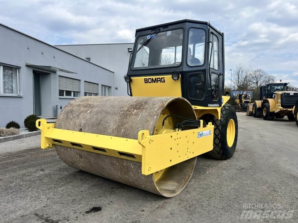 JCB Vibromax W 1402 D Οδοστρωτήρες μονού κυλίνδρου