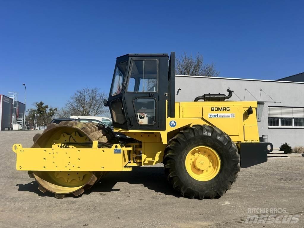 JCB Vibromax W 1402 PD Οδοστρωτήρες μονού κυλίνδρου