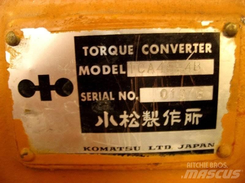 Komatsu HD325-3 Getriebe Άλλα εξαρτήματα