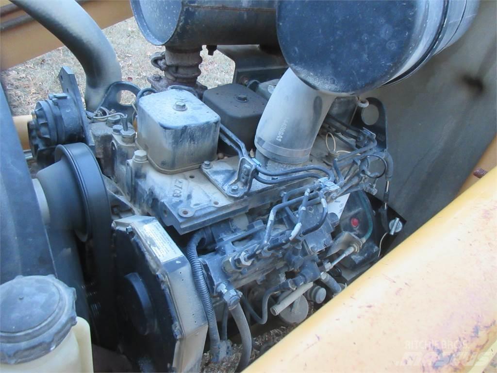 CASE 580L Φορτωτές με λάστιχα (Τροχοφόροι)