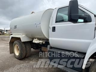Ford F750 Βυτία νερού