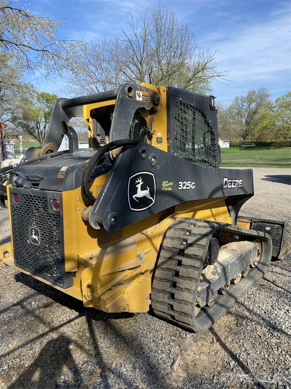 John Deere 325G Φορτωτάκια