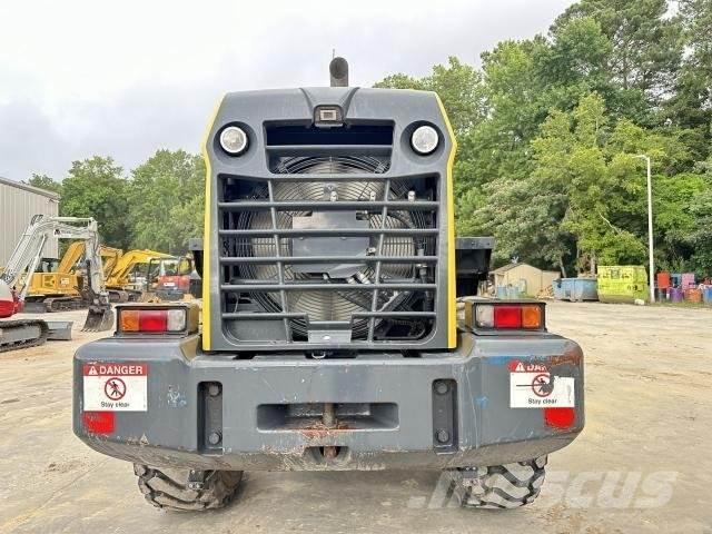 Komatsu WA320-8 Φορτωτές με λάστιχα (Τροχοφόροι)