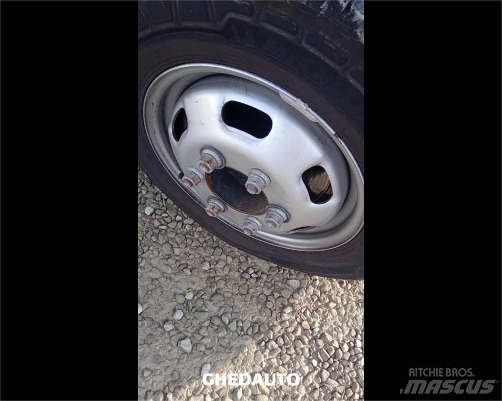 Iveco 35C16 Κλειστού τύπου