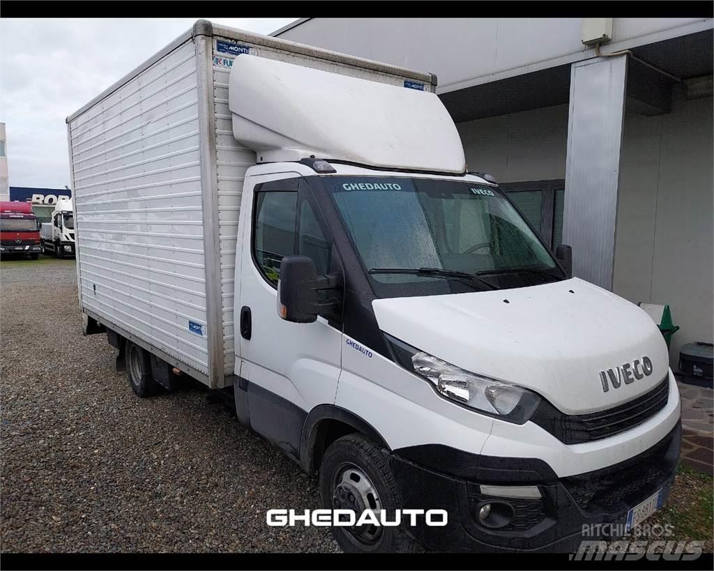 Iveco 35C18 Κλειστού τύπου
