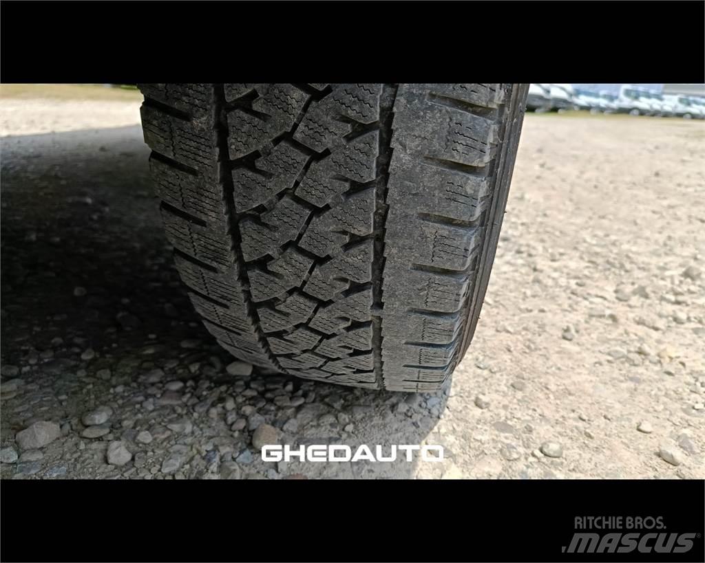 Iveco 35S16 Κλειστού τύπου