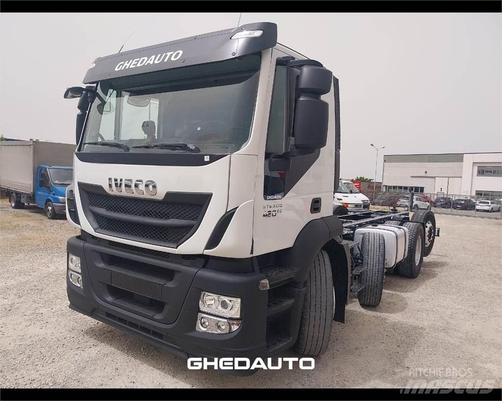 Iveco AD440S42 Φορτηγά Κόφα