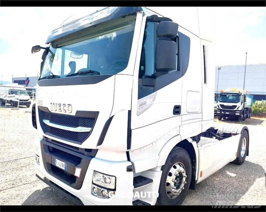 Iveco AS440S48T/P Φορτηγά Κόφα