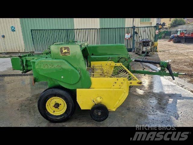 John Deere 359 Πρέσες τετράγωνων δεμάτων
