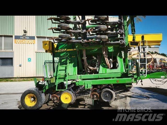 John Deere 750A Άλλες μηχανές σποράς και εξαρτήματα