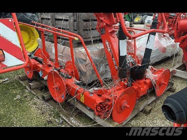 Kuhn 10812 Τσουγκράνες και χορτοξηραντικές μηχανές