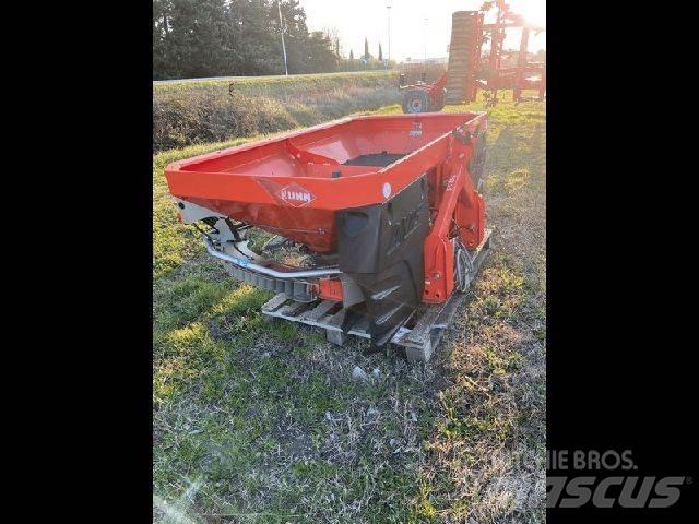 Kuhn AXIS 20.1W Διαστρωτήρες ανοργάνων