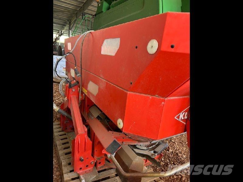 Kuhn AXIS 40.2 Διαστρωτήρες ανοργάνων