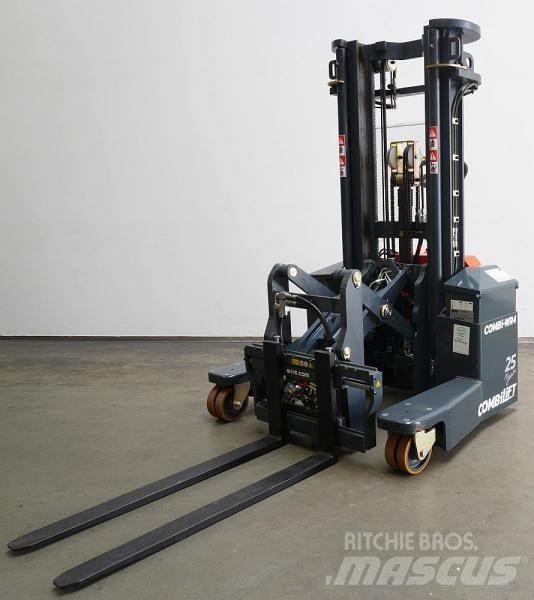 Combilift WR4 Ανυψωτικά στενών δρόμων 4 κατευθύνσεων
