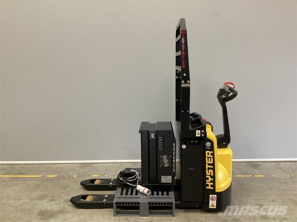 Hyster P2.0 Παλετοφόρα πεζού χειριστή με ιστό