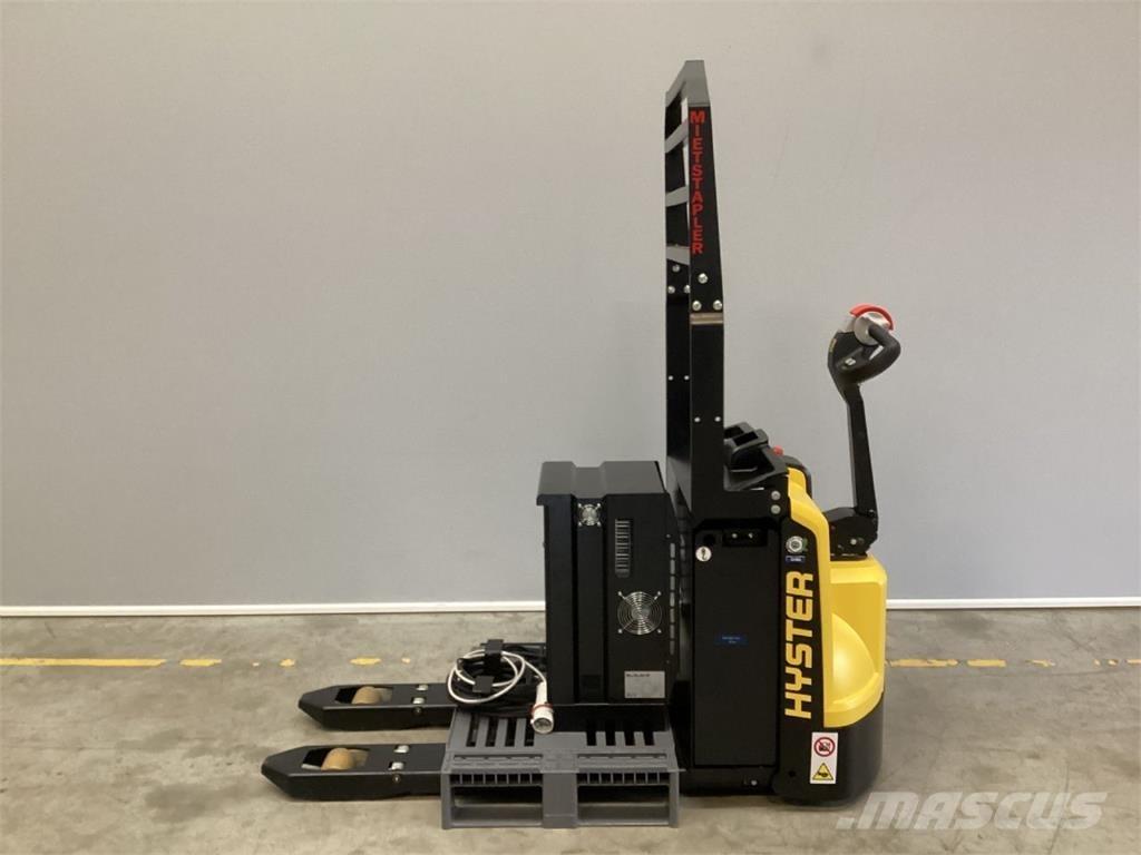 Hyster P2.0 Παλετοφόρα πεζού χειριστή με ιστό