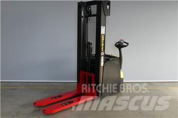 Hyster S1.6il Παλετοφόρα πεζού χειριστή με ιστό