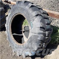 Titan 17.5L24 Ελαστικά και ζάντες