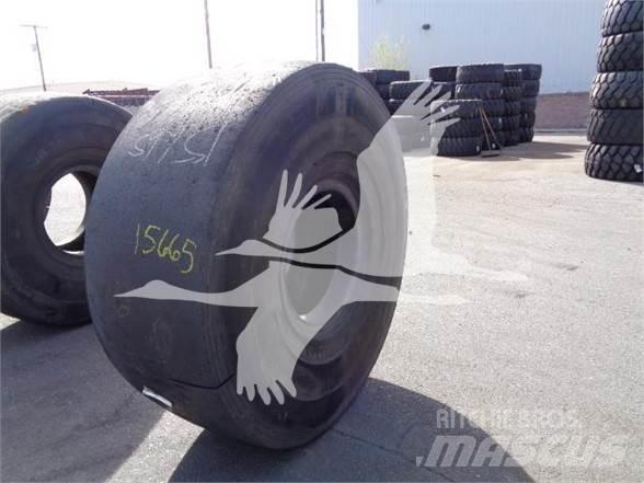 Titan 26.5x25 Ελαστικά και ζάντες
