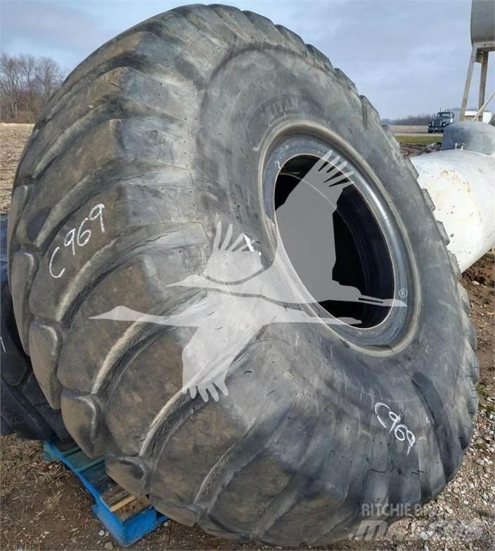 Titan 29.5x25 Ελαστικά και ζάντες