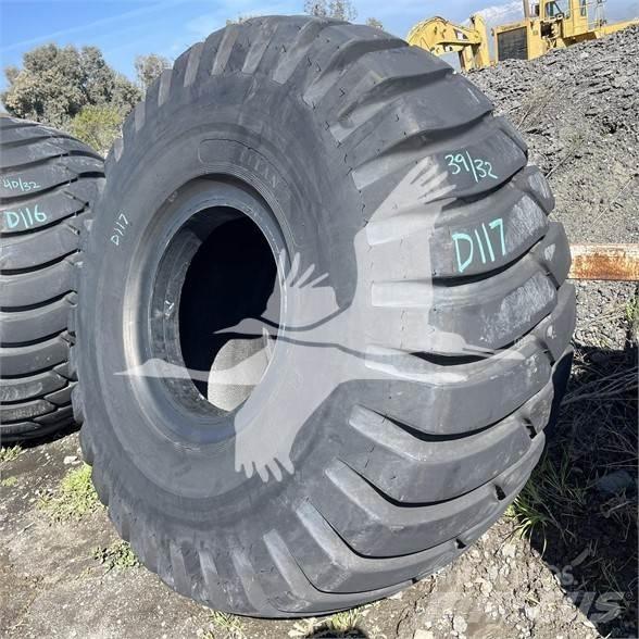 Titan 29.5x25 Ελαστικά και ζάντες