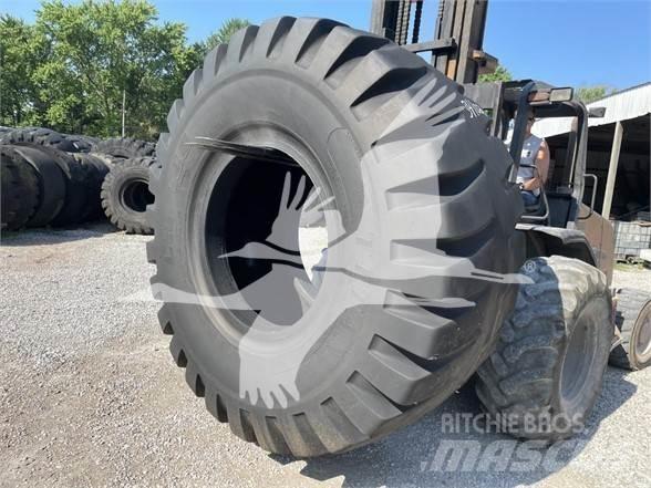 Titan 37.5X39 Ελαστικά και ζάντες