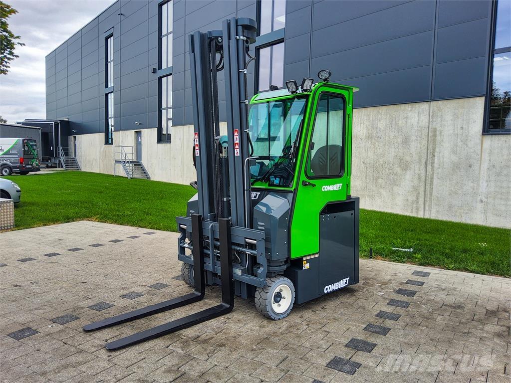 Combilift CBE 3000 Ανυψωτικά στενών δρόμων 4 κατευθύνσεων
