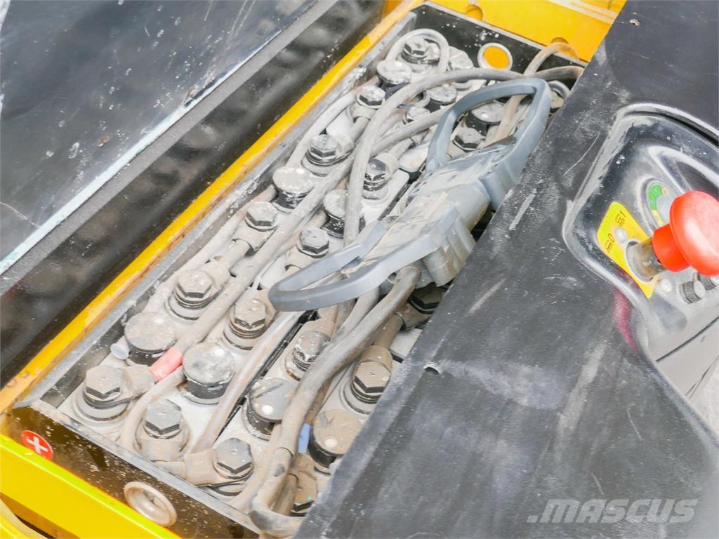 Hyster S 1.4-40 Παλετοφόρα πεζού χειριστή με ιστό