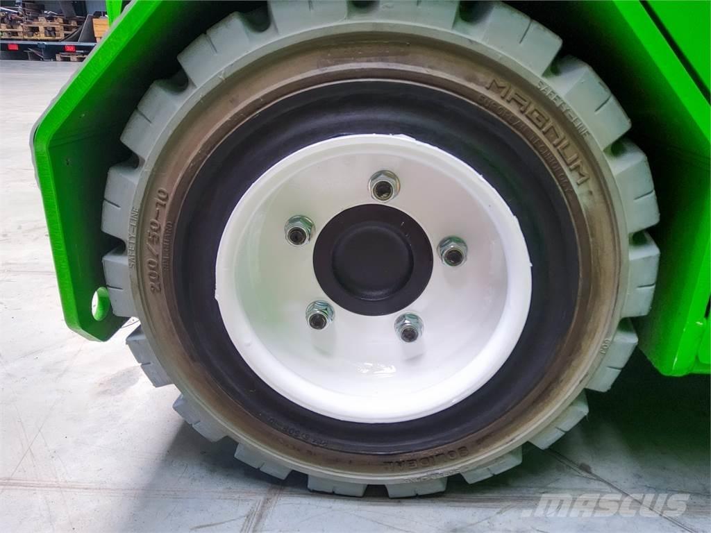 JMG MC 32S Τηλεσκοπικοί ανυψωτές