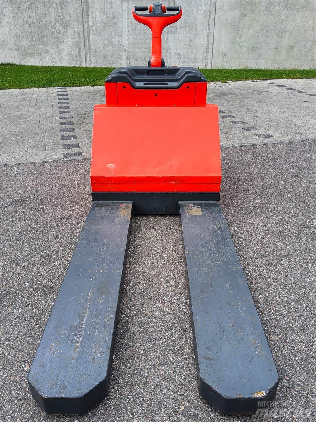 Linde T 30 Παλετοφόρα πεζού χειριστή με ιστό