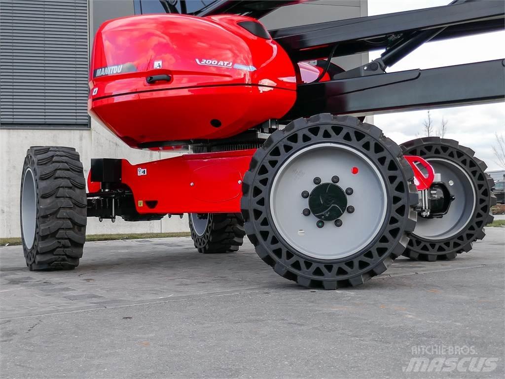 Manitou 200 ATJ Ανυψωτήρες με αρθρωτό βραχίονα