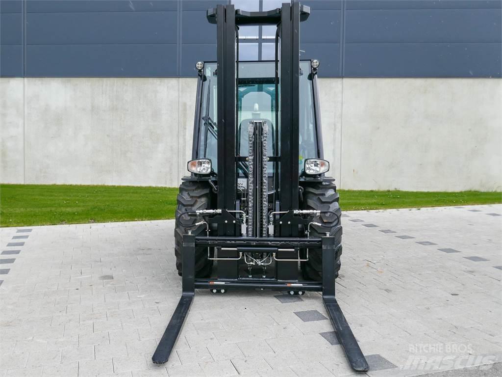 Manitou MC 25-4 Φορτηγά ανώμαλου εδάφους