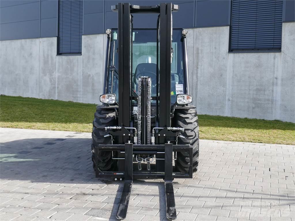 Manitou MC 25-4 Φορτηγά ανώμαλου εδάφους