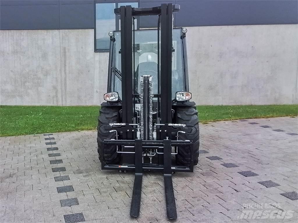 Manitou MC 25-4 Φορτηγά ανώμαλου εδάφους