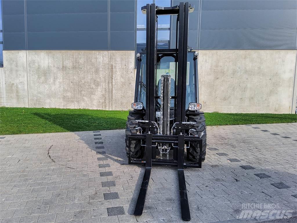 Manitou MC 30-4 Φορτηγά ανώμαλου εδάφους