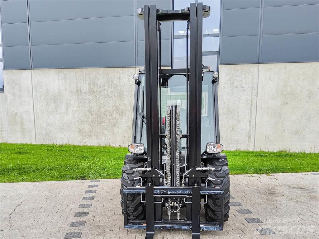Manitou MC 30-4 Φορτηγά ανώμαλου εδάφους