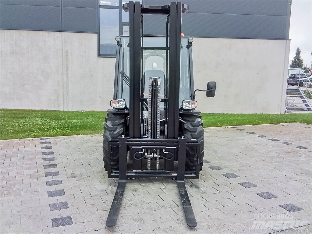 Manitou MC 30-4 Φορτηγά ανώμαλου εδάφους