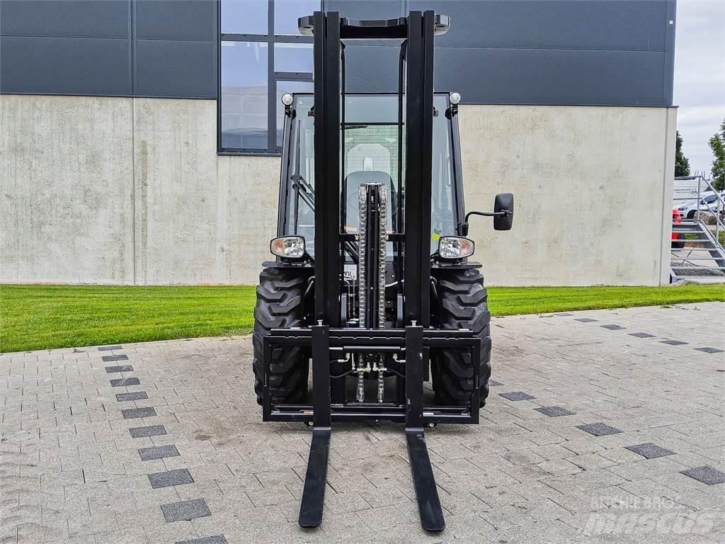Manitou MC 30-4 Φορτηγά ανώμαλου εδάφους
