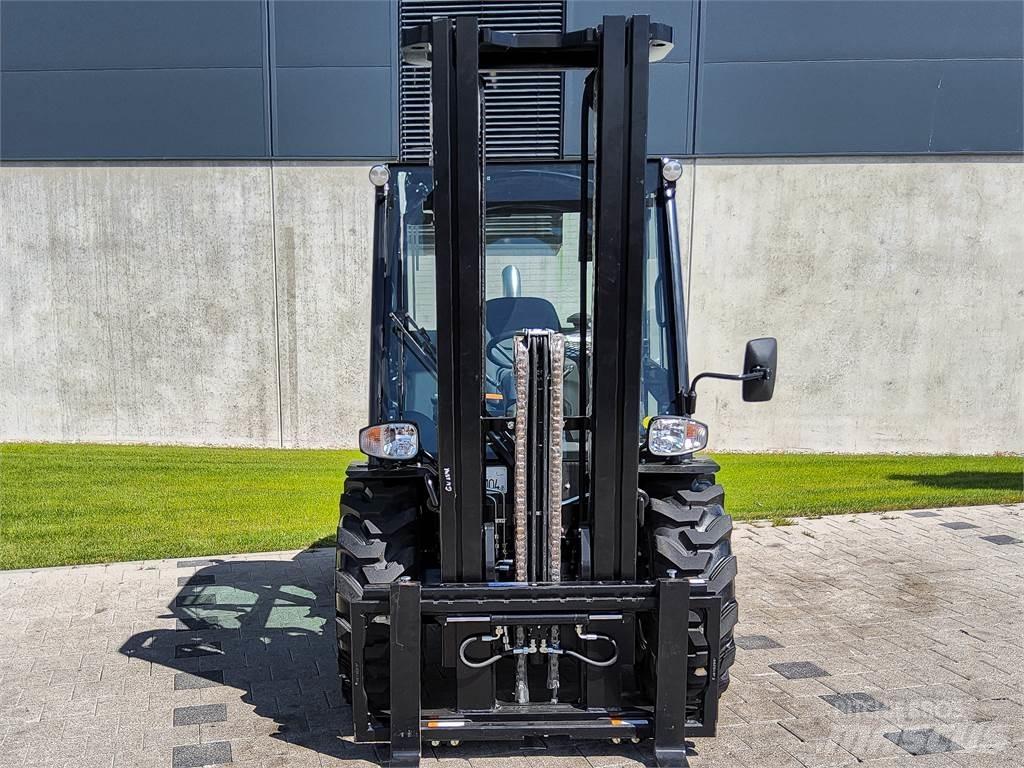 Manitou MC 30-4 Φορτηγά ανώμαλου εδάφους