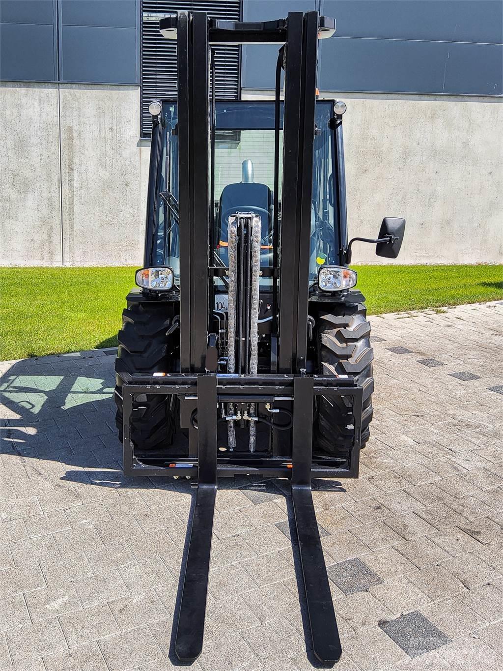 Manitou MC 30-4 Φορτηγά ανώμαλου εδάφους