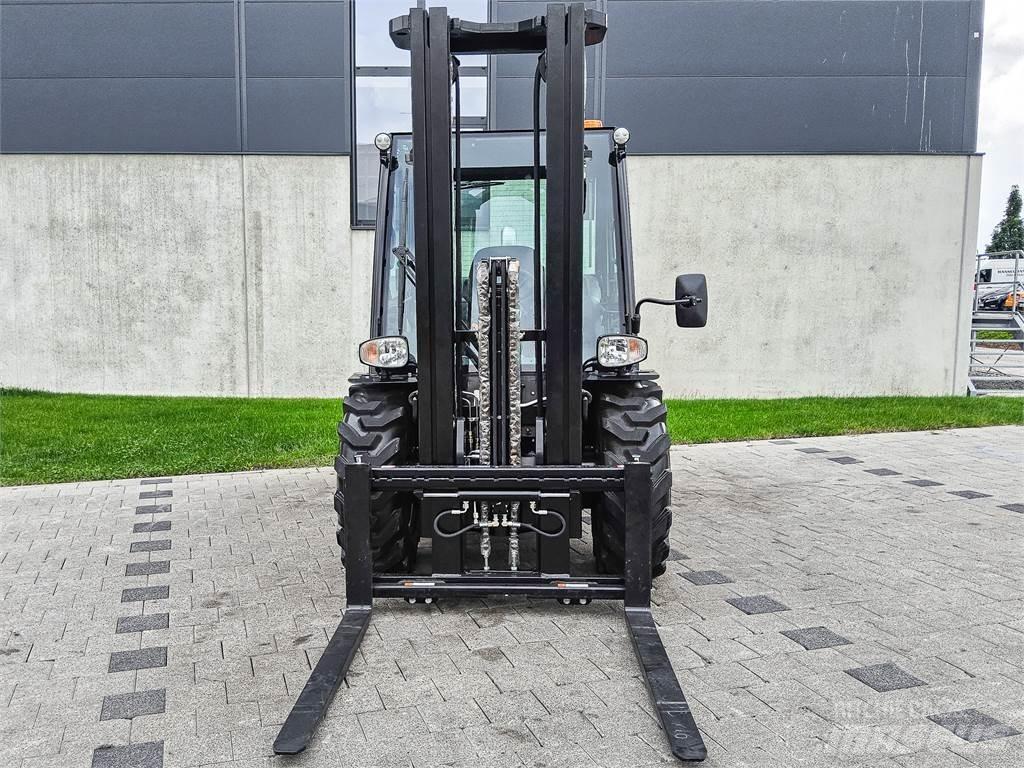 Manitou MC 30-4 Φορτηγά ανώμαλου εδάφους