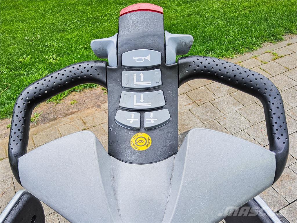 Still EXV SF16i Παλετοφόρα πεζού χειριστή με ιστό