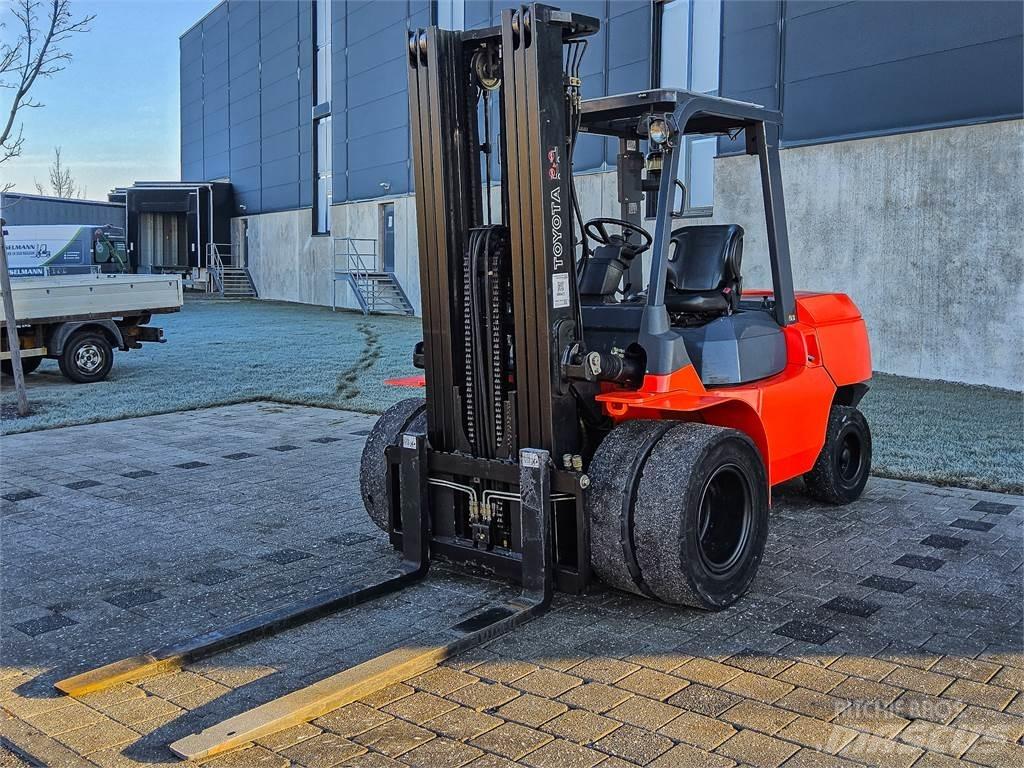 Toyota 7 FDU 45 Πετρελαιοκίνητα Κλαρκ