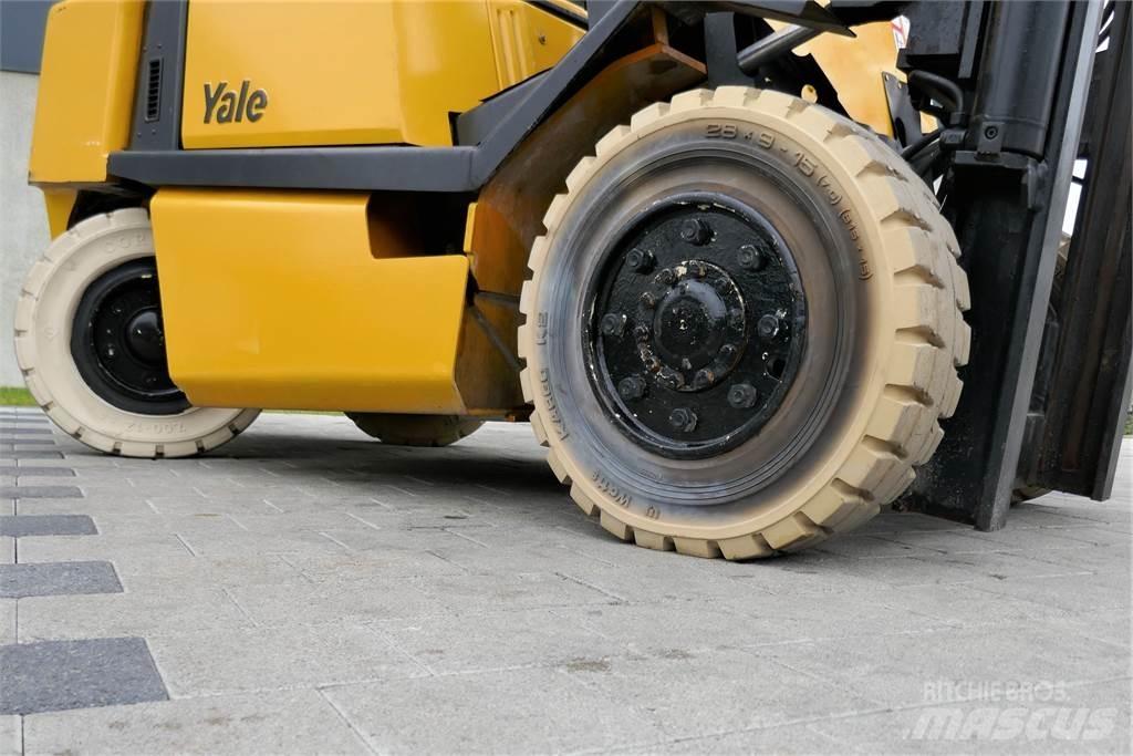 Yale TFG 40 Περονοφόρα ανυψωτικά κλαρκ με φυσικό αέριο LPG