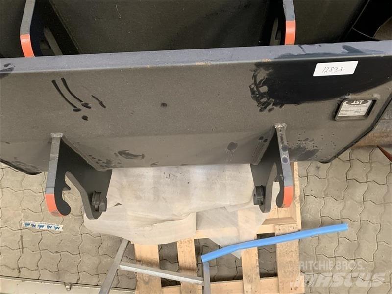 JST 130 cm Κουβάδες